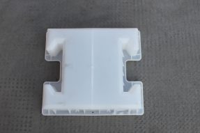 塑料連鎖磚模具的重量是決定它質(zhì)量好壞的主要因素嗎？